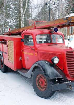 Hankkeet Riihimäen Sussexin kunnostushanke Riihimäen kaupunginmuseon kokoelmiin kuuluvan Fordson Sussex 1937 -paloauton konservointihanke oli kiivaasti käynnissä vuonna 2017.