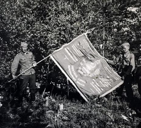 Divisioonansa mukana JR 60 ohjattiin itään, kohti Itä-Karjalan ankaria taisteluja. Hanko-ajatuksen myötä JR 60 ja sen III Pataljoona keskitettiin Riihimäelle, mistä olisi ollut hyvät yhteydet Hankoon.