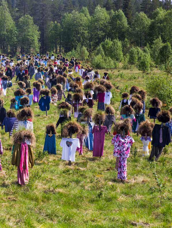 NÄHTÄVÄÄ ja koettavaa 5,70 HOSSAN KANSALLISPUISTO Lähde lomailemaan Hossaan! Suomen 40. kansallispuisto on retkeilijän paratiisi, jonka upeat harjumaisemat ja vesistöt ovat vertaansa vailla.