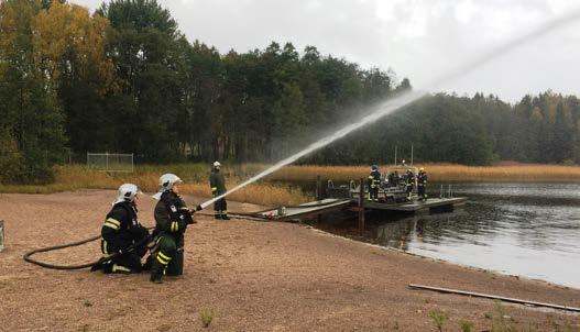 Raivaajaosasto Sääksi tehtävässä Kuva: Jan Wahlstein Aktiivista reserviläistoimintaa maakuntajoukot Merivoimien kaikissa joukko-osastoissa toimivat omat maakuntajoukkojen osastot, jotka koostuvat