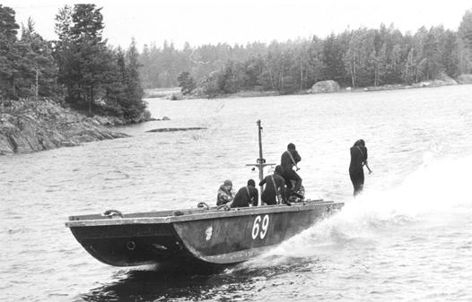 ruotsalaisen sisaryksikön Amfibiorykmentti 1:n kanssa.