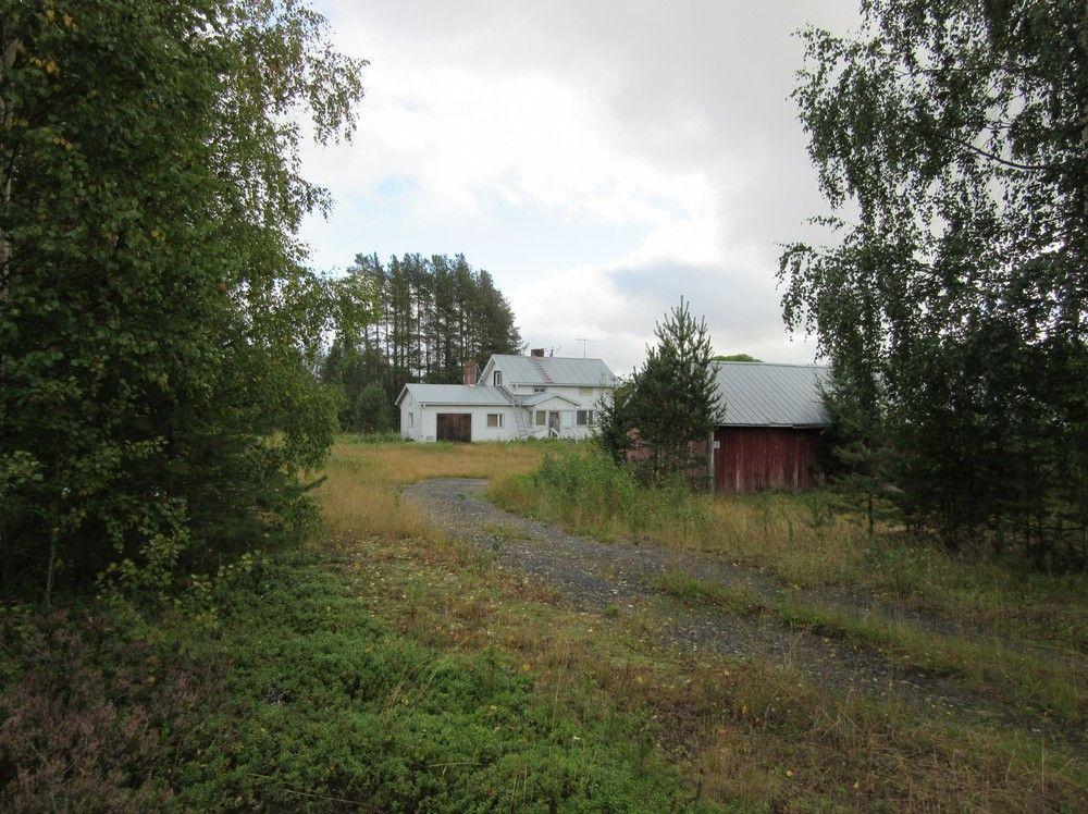 pohjoispuolella, kuva kaakkoon.