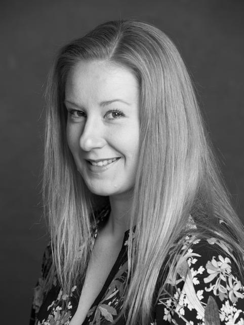 Elina Väänänen SYNTYMÄVUOSI: 1986 PITUUS: 175 cm YHTEYSTIEDOT: vaanelina@gmail.