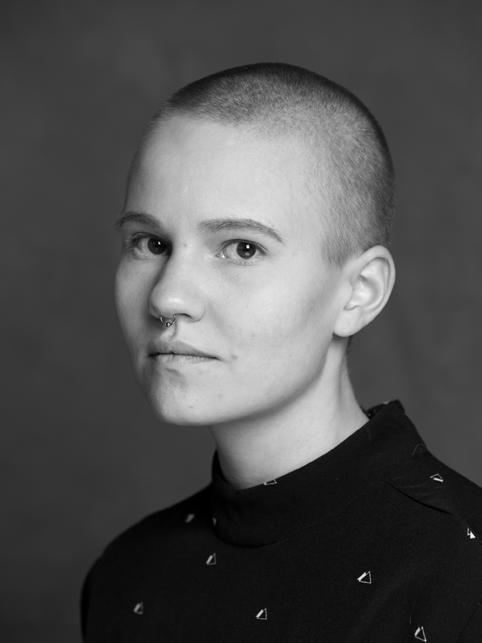 Ronja Louhivuori SYNTYMÄVUOSI: 1992 YHTEYSTIEDOT: ronja.louhivuori@gmail.