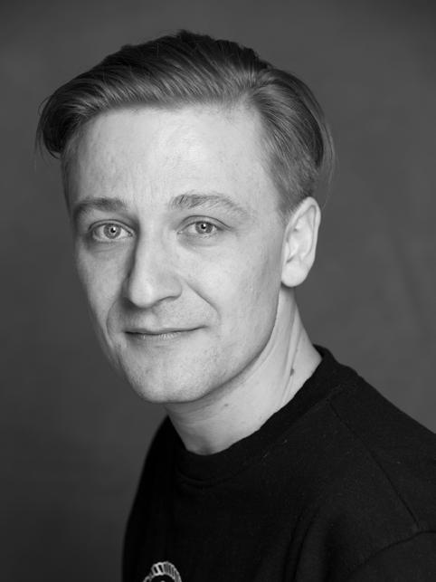 Kris Gummerus FÖDD: 1979 LÄNGD: 178 cm KONTAKT: kgummerus@hotmail.