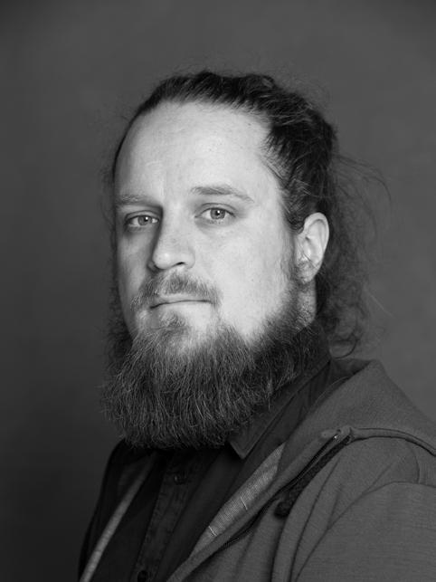 Eero Erkamo SYNTYMÄVUOSI: 1982 YHTEYSTIEDOT: eero@eeroerkamo.