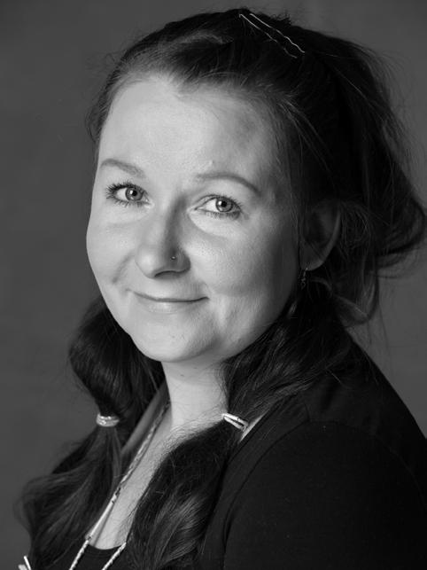 Johanna Puuperä SYNTYMÄVUOSI: 1984: YHTEYSTIEDOT: / +358 50 378 7033 KIELITAITO: englanti (hyvä); ruotsi (alkeet) AMMATILLINEN UNELMA Tahdon tulevaisuudessa olla mukana nostamassa taiteen merkitystä