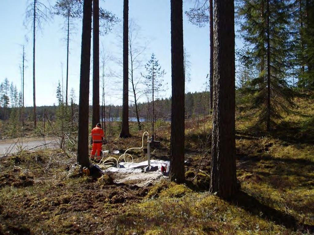 Näytteenottojärjestelyjä havaintoputkella Hp13 Savijärven