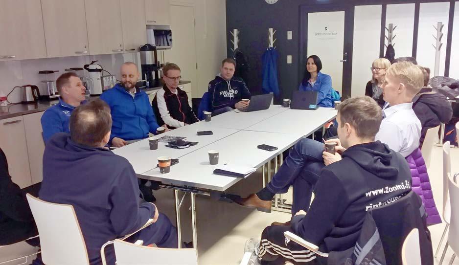 11 Kuortaneen valmennusryhmien lajivalmentajat 2015 2016 Kestävyyslajit Jääkiekko Keilailu Lentopallo Paini Pesäpallo Yleisurheilu Ari Saarikoski, valmentaja Hannu Holappa, testausfysiologi, LiTM
