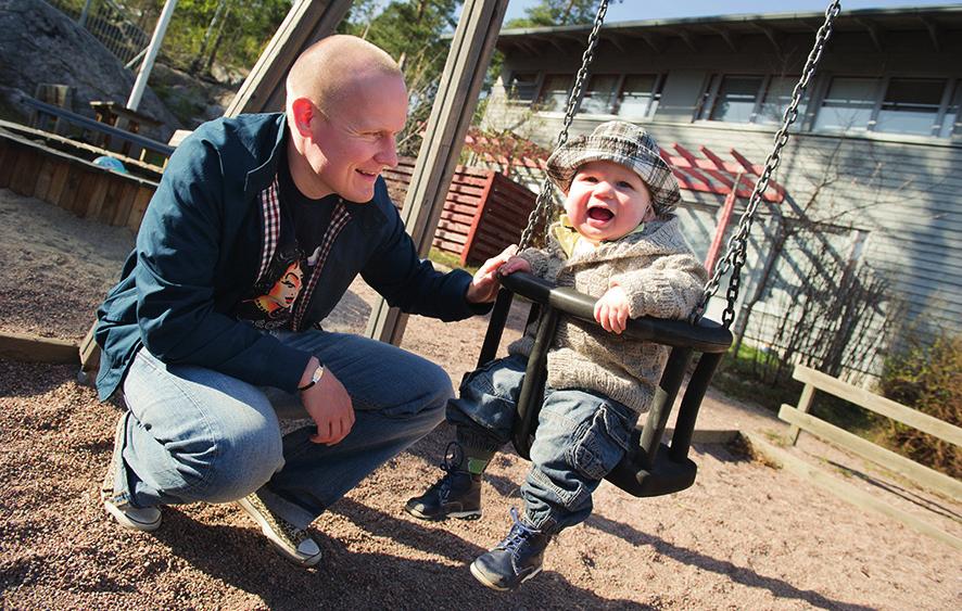 MLL:n Hämeen piirin tuki paikallisyhdistyksille ja yhteistyö kuntien kanssa Kuntayhteistyöllä varhaista tukea lapsiperheille Lasten hyvinvointia tuetaan parhaiten tarjoamalla vanhemmille varhaista