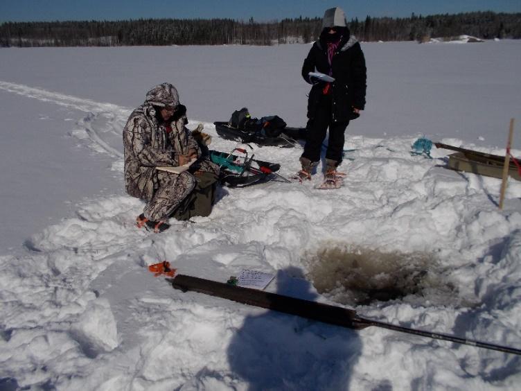 Insinööriopiskelija Minna Kutvonen, Karelia-ammattikorkeakoulu (vas.