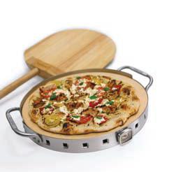Kun mezzaluna-terä rullataan pizzan läpi, täyte jää paikalleen ja leikkauspinnoista tulee siistit tasaisen paineen ansiosta.