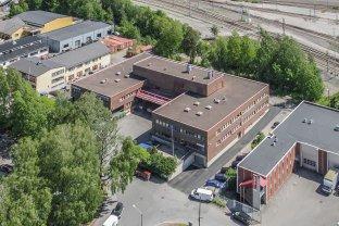 Läkkisepäntie 11 Metsälä 00620 HELSINKI 740 m² (413/327 m²) https://tiloja.