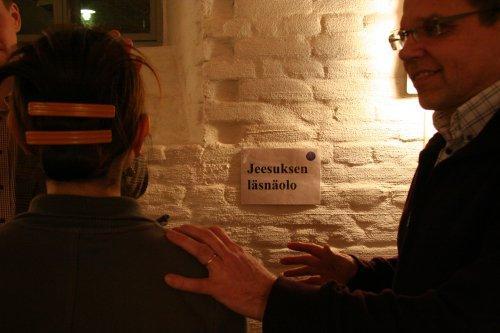 Healing Room toimintaperiaatteita Rukoiltavaa kunnioitetaan ja ollaan hienotunteisia Pyydetään lupa koskemiseen, öljyllä voiteluun ym.