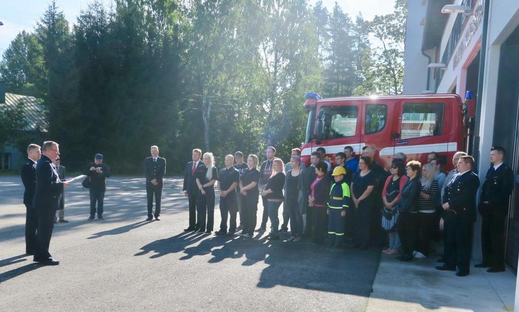 Kuva 7. Suomen Sopimuspalokuntien liitto nimesi vuoden 2017 sopimuspalokunnaksi Virojoen VPK:n. Huomionosoitukset luovutettiin Virojoella 26.8.2017. Kuva: Veli-Matti Aaltonen Palotutkimusraati ry Palotutkimusraati ry sai Palosuojelurahastolta vuodelle 2017 yleisavustusta 17 000 euroa.