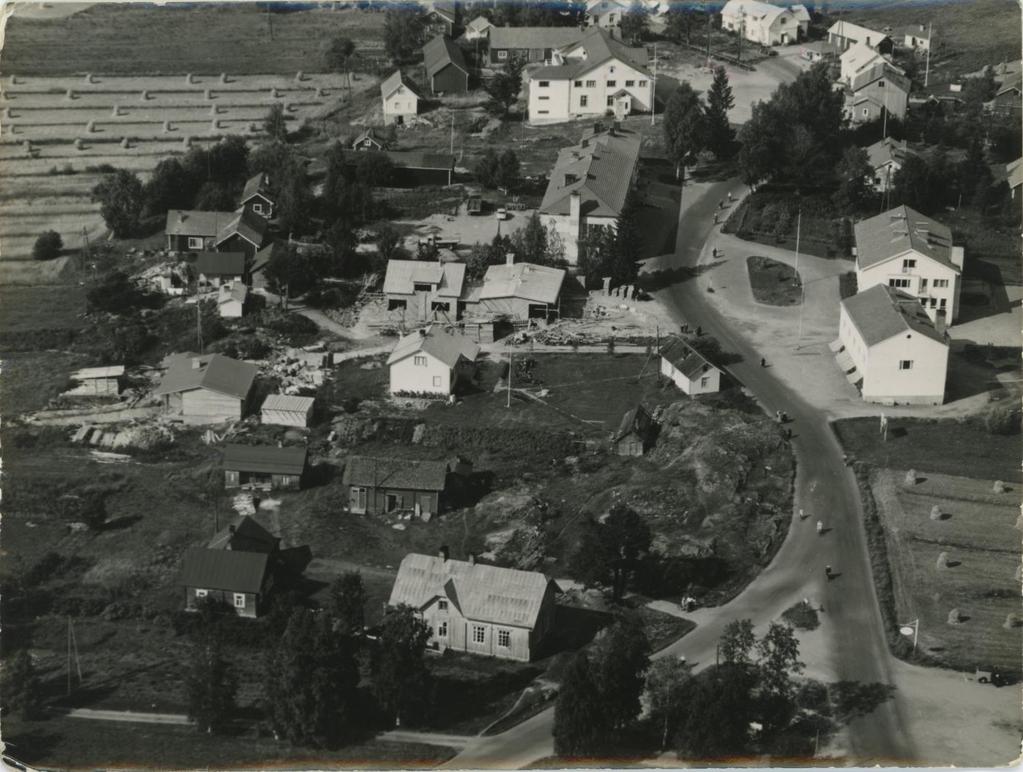 Pohjois-Karjalan taajamien modernisoituminen 1950-luvulta lähtien - Suuri väestönkasvu 1950-luvulla - Kirkonkylien ja taajamien palveluntarjonta kasvoi - Työmahdollisuudet lisääntyivät - Suurimmat