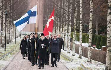 Tanskan parlamentin lahja satavuotiaalle Suomelle oli talvisodan tanskalaisille vapaaehtoisille omistettu muistokivi, joka paljastettiin Hietaniemen hautausmaalla puhemies Pia Kjærsgaardin ja