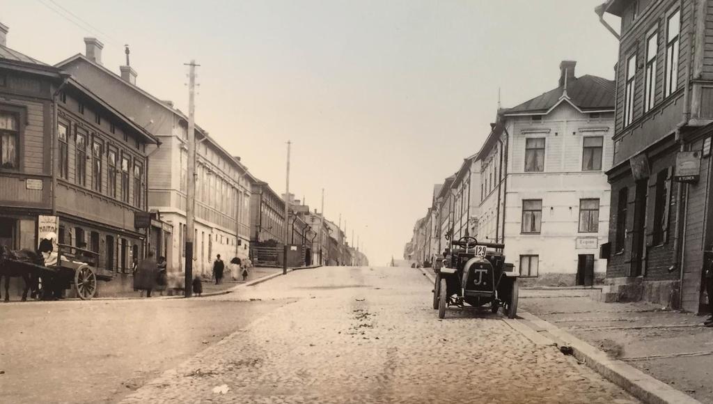 Olemme olleet ennakoivia aikaisemminkin esimerkkinä autoilun kasvuun