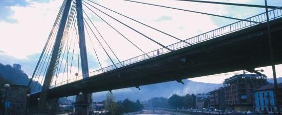 Alueiden komitea paikallishallinnon ääni 353 jäsentä Edustaa kaupunkeja ja alueita Antaa neuvoja