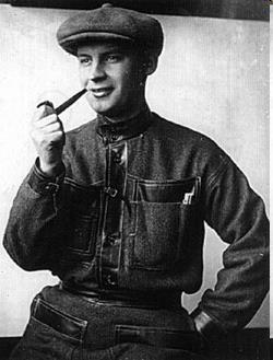 Aleksandr Rodtšenko (1891-1956): Kehon kuvat taidemaalari, valokuvaaja, kuvanveistäjä, julistetaiteilija, graafikko, kuvittaja 1920-luvun avantgarden suuria nimiä Taiteen
