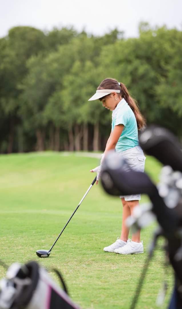 TEHDÄÄN GOLFISTA YLPEYDEN AIHEEMME 1. Parasta vapaa-aikaa 2. Yhdistää yhdessä luonnossa liikkumisen ja terveysvaikutukset 3.