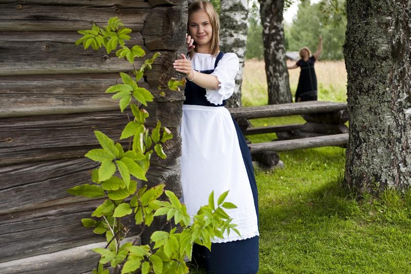 Luostarikierroksella tutustutaan oppaan johdolla luostarin historiaan ja nykypäivään, vieraillaan pääkirkossa ja vanhassa kirkossa. Opastuksen kesto 1 h 15 min.