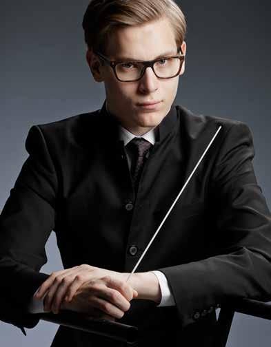 Kapellimestari ja sellisti KLAUS MÄKELÄ (s. 1996) on jo ehtinyt herättää laajaa huomiota niin orkesterinjohtajana kuin soittajanakin.