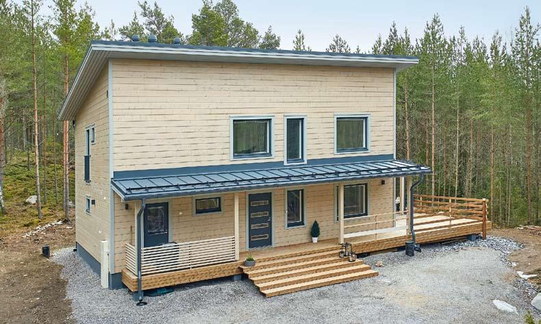 Fakta Kuusamo Hirsitalojen 161 m² lamellihirsitalo Korkeiden ikkunoiden metsämaisema avautuu heti sisään astuessae Valmistaja: Kuusamo Hirsitalot Oy Kerrosala: 178,3 m Huoneistoala: 161,4 m