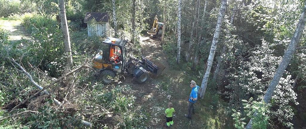 Perattu uoma todettiin olevan turhan työläs kunnostaa käsivoimin, joten sen kunnostaminen päätettiin tehdä koneellisesti.