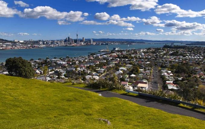 Singapore - Auckland - Rotorua - Wellington - Christchurch