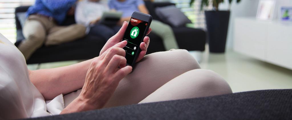 Smart älykäs ilmanvaihto Smart-ohjauspaneeli Smart-ohjauspaneelista voit vaihtaa sopivan käyttötilan ohjauspaneelista aina tarpeen mukaan tai antaa esiohjelmoidun viikkokellon vaihtaa käyttötilaa