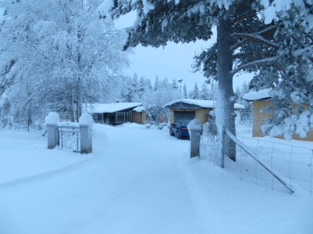 13 2.6 Kanervamäki 5:18 Vaaran lakialueella sijaitseva Kanervamäen pihapiiri on Matalaisen kyläkunnan uusin. Posiontien varressa sijaitsevan pihapiirin rakennukset ovat 1970-luvulta.