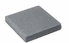 Betonilaattoja valmistetaan sileinä harmaina ja värillisinä. Tuotteessa on 2 mm asennusnystyrät, jotka eivät sisälly mittoihin, reunaviisteet n. 5x5 mm.