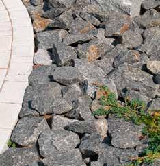KIVIAINEKSET LOHKAREKIVET LOHKAREKIVET Lohkarekivet ovat lohkopintaisia louhekiviä, jotka soveltuvat katteeksi, kivikkopuutarhaan tai kivimuurin rakentamiseen.