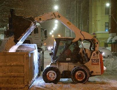 Riskienhallinta Kauppalehti: Huoltoyhtiöitä uhkaa konkurssiaalto lumentulon takia (vuonna 2010).