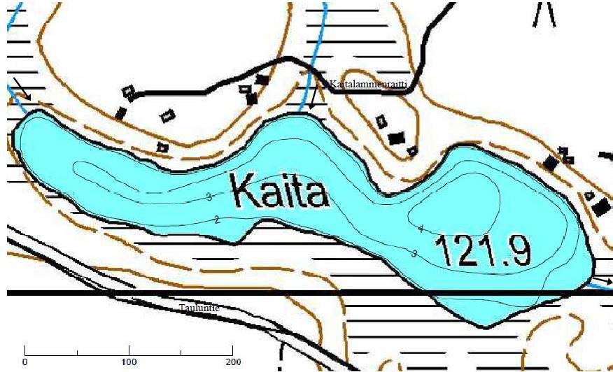 4 2.2. Kaita Kaidan pinta-ala on n. 5 ha ja on valtaosin 2-4 metriä syvä (Tuokko 214 b) (Kuva 2). Kaita on alueen järvistä tilaltaan heikoin.