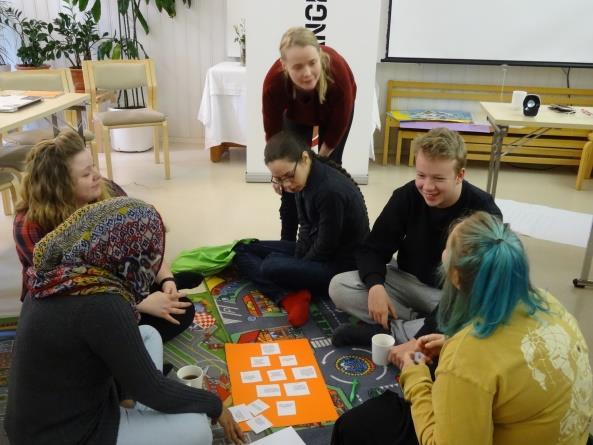 6. Changemaker-viikonloppu Järjestäkää yhteislähtö Kajaanissa 12.-14.10. pidettävään Changemakerviikonloppuun ja tulkaa viettämään innostava koulutusviikonloppu muiden maailmanmuuttajien seurassa!