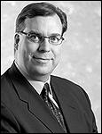 Managing Director's Review In 2003 the new capital raised by private equity funds remained the previous year s level. The number of new established private equity funds showed a reduction.