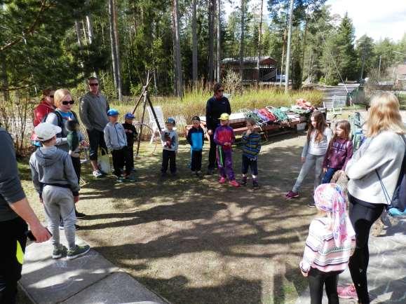 PUHEENJOHTAJAN MIETTEITÄ.. Kotkan Latu ry:n 60 toimintavuosi on pyörähtänyt käyntiin. Yhdistyksemme on vuosikymmeniä luonnut edellytyksiä kuntalaisille matalan kynnyksen liikuntaan.