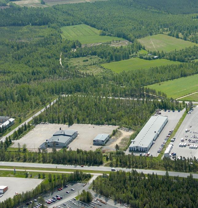7 rakennusoikeus on nykyisellään 5669 k-m 2 ja se on jo ylittynyt 40 k-m 2. Perusteeksi kaavamuutokseen hakija on esittänyt tontille sijoittuvan teollisuuskiinteistön vuokralaisten laajennustarpeet.