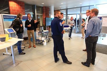 Demola) ulkopuoliset toimeksiannot Työelämälähtöiset opinnäytetyöt (voivat olla myös osa projektia) Opettajat