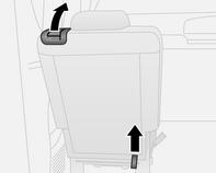 36 Istuimet, turvajärjestelmät Takaistuimet 9 Varoitus Älä milloinkaan säädä istuimia ajon aikana. Ne saattavat silloin liikkua hallitsemattomasti.