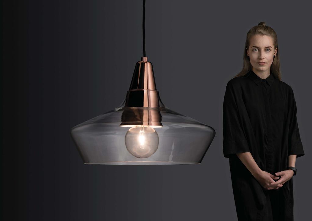 LAAKA BY LAURA VÄRE Sessakin syksyn uutuusmallit Malja ja Lakki ovat muotoilija Laura Vären trenditietoista käsialaa. Vären valaisimilla saat rakennettua tyylitietoisen kokonaisuuden.