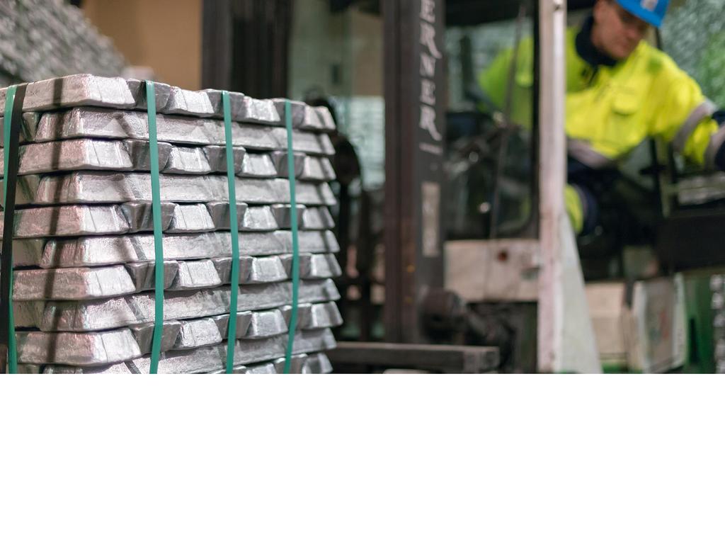 Kuusakoski 4/7 Metallien jalostaja Yhtiömme tunnetaan metallien kierrättäjänä, jalostajana ja myyjänä.