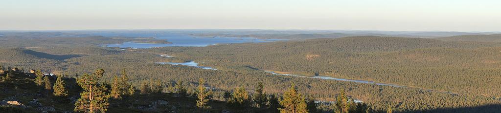 INARIJÄRVEN JA JUUTUANJOEN MAISEMAT Maisema-alueen aikaisempi nimi ja arvoluokka: Pielpajärven erämaakirkko ympäristöineen, maakunnallisesti arvokas maisema-alue (Mietintö 66/1992) Ehdotettu