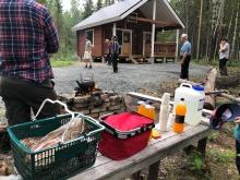 J yksy lähestyy ja samalla jahtikausi käynnistyy. Kesäkokous käsitteli metsästysjärjestelyihin kuuluvat asiat ja ne voi lukea pöytäkirjasta. Kesä on ollut erittäin helteinen ja kuiva.
