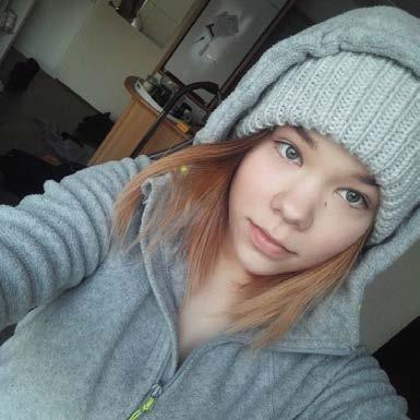 Annika Kuronen Moikka, olen Annika 22v ja opiskelen Tradenomiksi Myynnin ja markkinoinnin linjalla.