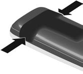 Käyttöönotto Akun lataaminen Lataa akku täyteen laturissa tai vakiomallisessa USB-verkkolaitteessa ennen ensimmäistä käyttökertaa. Akku on ladattu täyteen, kun näytöllä näkyvä salamakuvake sammuu.