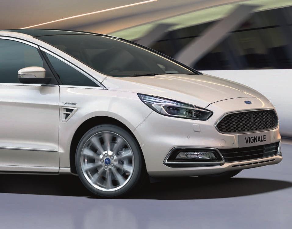 Ford S-MAX Vignale huokuu hienostuneisuutta ja yhdistää samalla taitavimman perinteisen ammattitaidon ja nykyaikaisen teknologian.