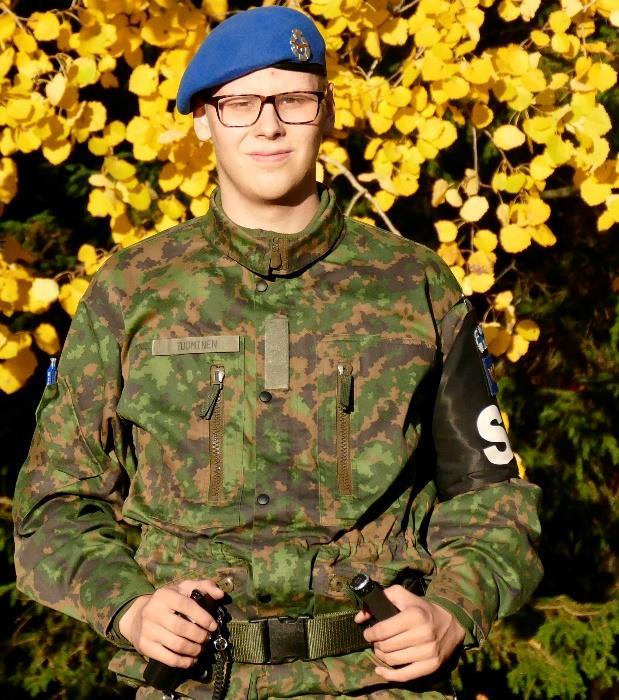 Näistä hommista voi olla hyötyä myös siviilissä. Millainen oli oma kurssisi ja oliko se hyödyllinen? Se oli hyödyllinen ja opettava. Erityisesti pidin voimankäytöstä.